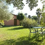 St. Andrew's Garden Appart hôtel 5*