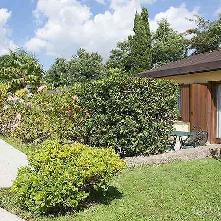 Aparthotel St. Andrew's Garden Rome