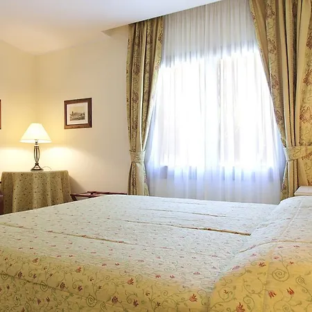 Aparthotel St. Andrew's Garden Rome