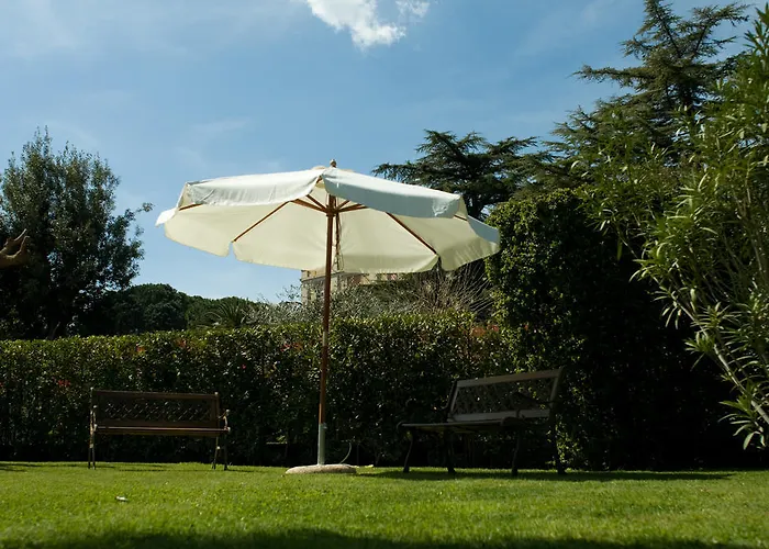 Ξενοδοχείο με διαμερίσματα St. Andrew's Garden