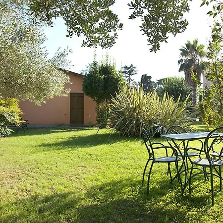 St. Andrew's Garden Aparthotel 5*