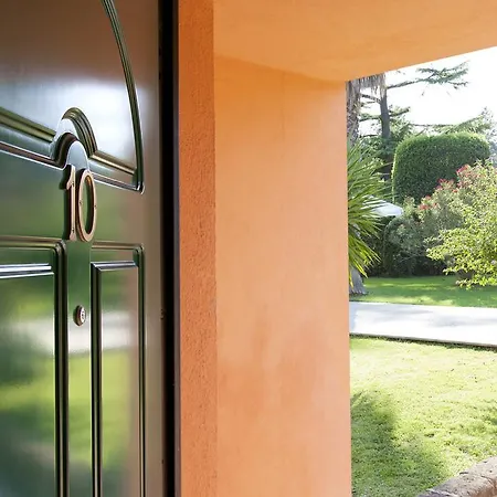 Aparthotel St. Andrew's Garden Roma